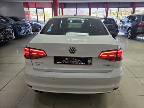 Volkswagen Jetta Gp 1.4 Tsi Comfortline in Namibia
