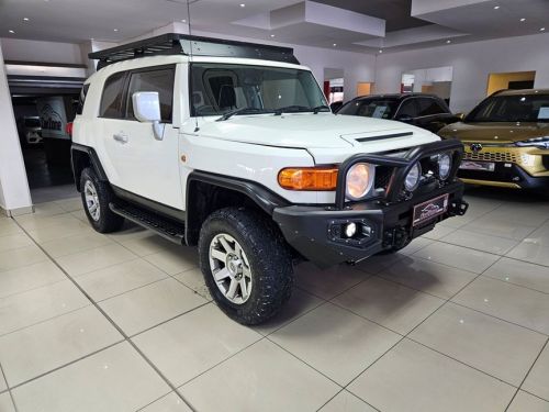 Pre-owned Toyota Landcruiser Fj 4.0 V6 Cruiser for sale in 