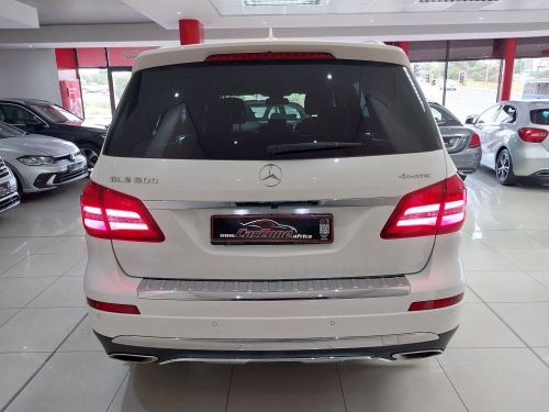 Mercedes-Benz GLS 500 in Namibia
