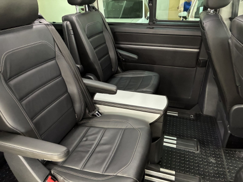 Volkswagen T6.1 Caravelle 2.0 Bitdi Highline Dsg 4mot (146kw) in Namibia
