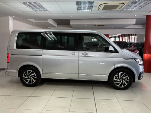 Volkswagen T6.1 Caravelle 2.0 Bitdi Highline Dsg 4mot (146kw) in Namibia