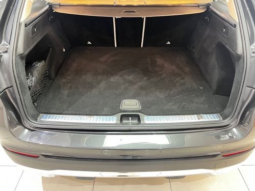 Mercedes-Benz Glc 300d 4matic in Namibia