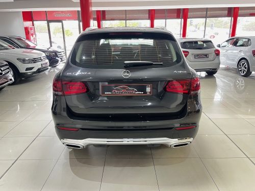 Mercedes-Benz Glc 300d 4matic in Namibia