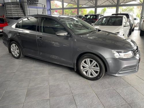 Pre-owned Volkswagen Jetta Gp 1.6 Conceptline for sale in 