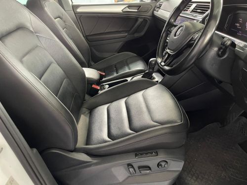 Volkswagen Tiguan 1.4 Tsi Comfortline Dsg (110kw) R-Line in Namibia
