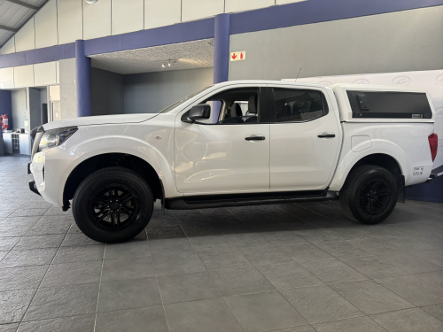 Nissan Navara 2.5 Xe 4X4 P/U D/C in Namibia