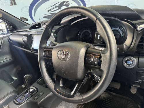 Toyota Hilux 4.0 V6 Raider 4X4 A/T P/U D/C in Namibia