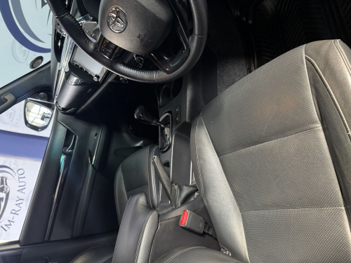 Toyota Hilux 4.0 V6 Raider 4X4 A/T P/U D/C in Namibia
