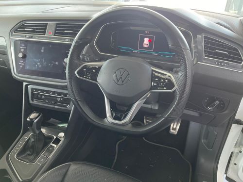 Volkswagen Tiguan Allspace 1.4 Tsi R-Line Dsg in Namibia