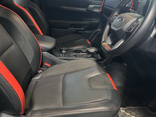 Ford Ranger 3.0 V6 Bi Turbo Ecoboost Raptor 4X4 A/T in Namibia