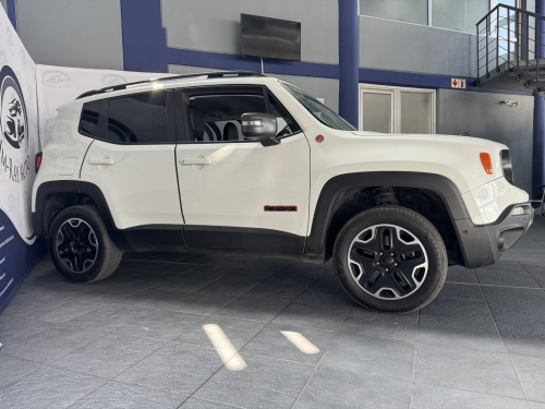 Jeep Renegade 2.4 Trailhawk Awd A/T in Namibia