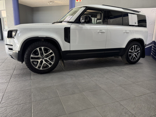 Land Rover Defender 110 P300 Se (221kw) in Namibia