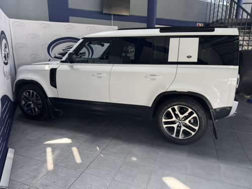 Land Rover Defender 110 P300 Se (221kw) in Namibia