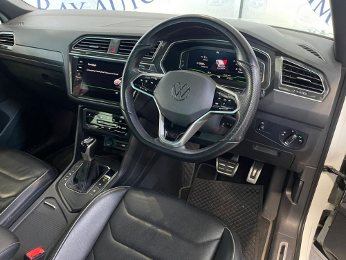 Volkswagen Tiguan 1.4 Tsi R-Line Dsg (110kw) in Namibia
