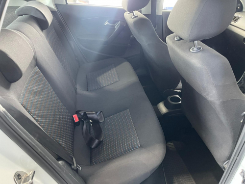 Volkswagen Polo Vivo 1.4 Trendline (5dr) in Namibia