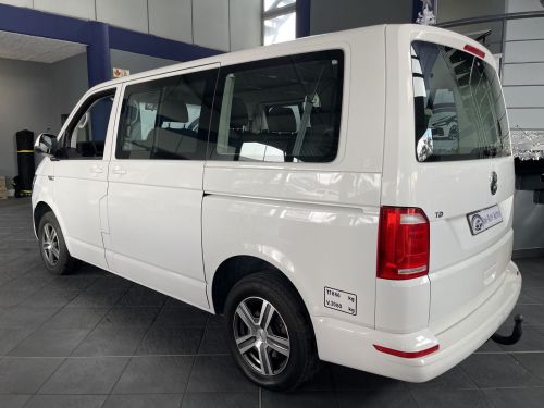 Volkswagen T6 Kombi 2.0 Tdi (Trendline) in Namibia