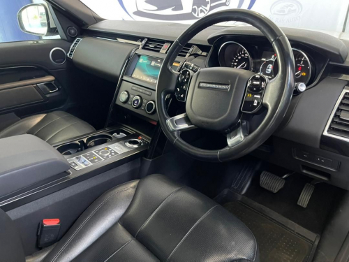 Land Rover Discovery 3.0 Td6 Se in Namibia