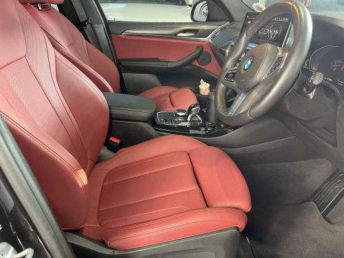 BMW X3 xDrive 20d in Namibia