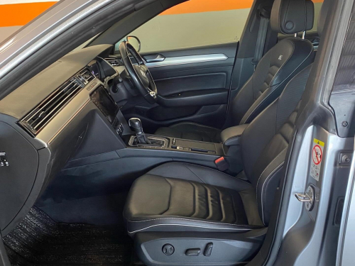 Volkswagen Arteon 2.0L TSI R-Line 4M DSG in Namibia