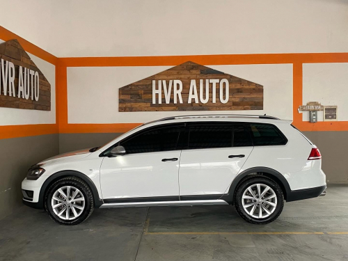 Volkswagen Golf 7 Alltrack 1.8L 4Motion in Namibia