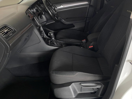 Volkswagen Golf 7 Alltrack 1.8L 4Motion in Namibia