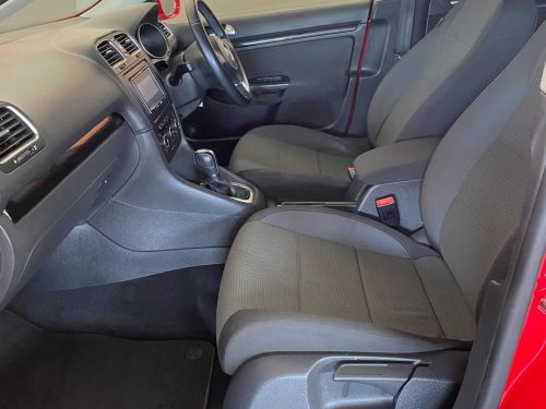 Volkswagen Golf 6 Variant 1.2L TSI Bluemotion in Namibia