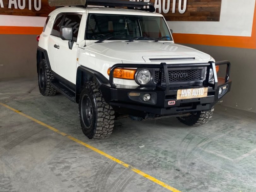 Used Toyota FJ Cruiser V6 for sale in Swakopmund