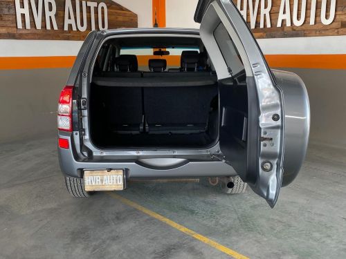 Suzuki Escudo 2.4 4WD 5DR in Namibia