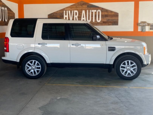 Land Rover Discovery 3 in Namibia