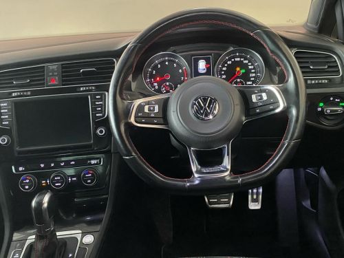 Volkswagen Golf 7 Gti in Namibia