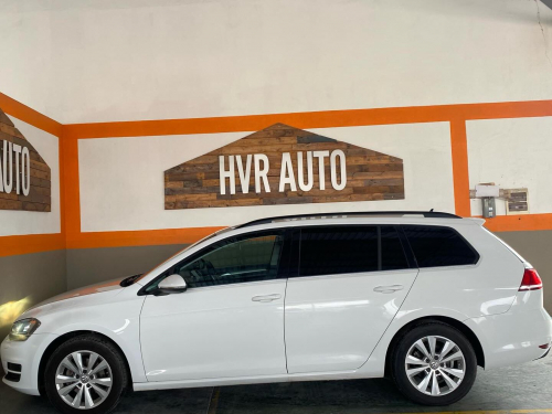 Volkswagen Golf 7 Variant 1.2L TSI Bluemotion in Namibia