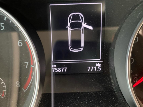 Volkswagen Golf 7 Variant 1.2L TSI Bluemotion in Namibia
