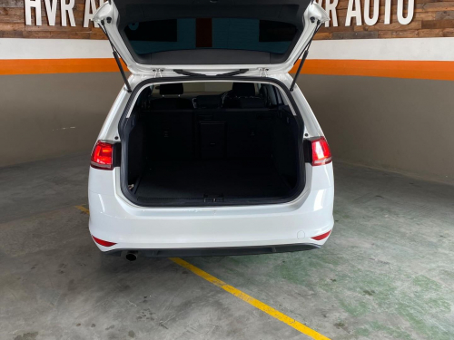 Volkswagen Golf 7 Variant 1.2L TSI Bluemotion in Namibia