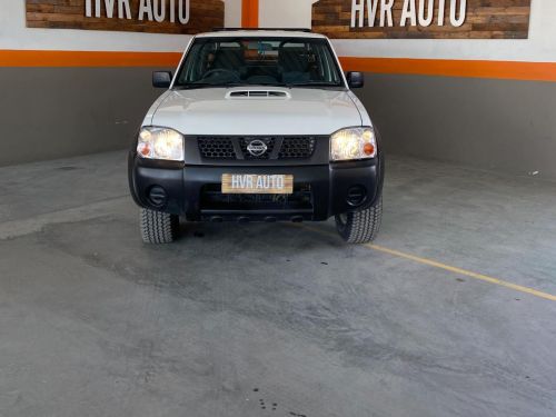 Pre-owned Nissan Hardbody Np300 2.5 4x4 for sale in 