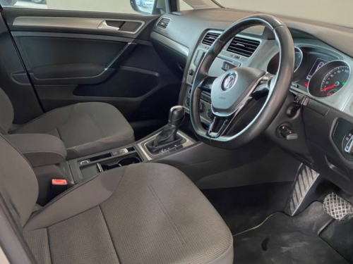 Volkswagen Golf Variant Bluemotion in Namibia