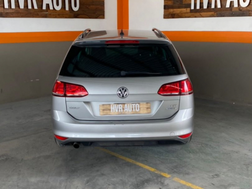 Volkswagen Golf Variant Bluemotion in Namibia