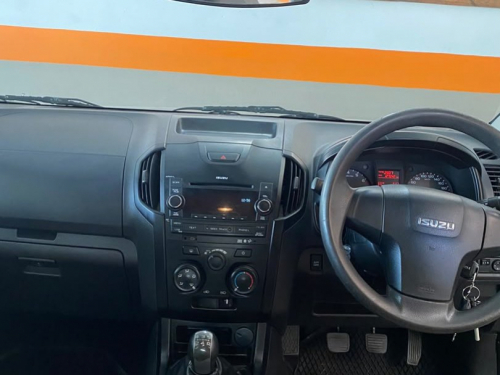 Isuzu KB240 4x4 in Namibia