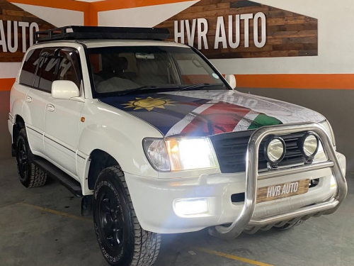 Toyota Land Cruiser 100 V8 in Namibia