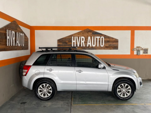 Suzuki Grand Vitara 2.4 Dune in Namibia