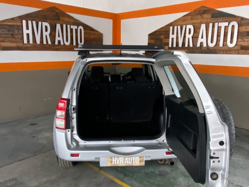 Suzuki Grand Vitara 2.4 Dune in Namibia