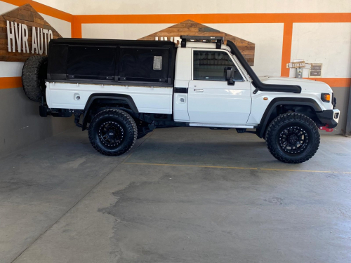 Toyota Land Cruiser V8 in Namibia