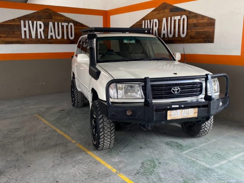 Pre-owned Toyota Land Cruiser 4.7 V8 for sale in 
