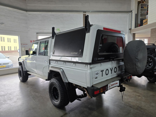 Toyota Toyota Land Cruiser DC 4.0 V6 Petrol in Namibia