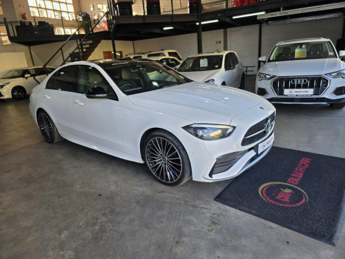 Mercedes-Benz C200 AUTO in Namibia