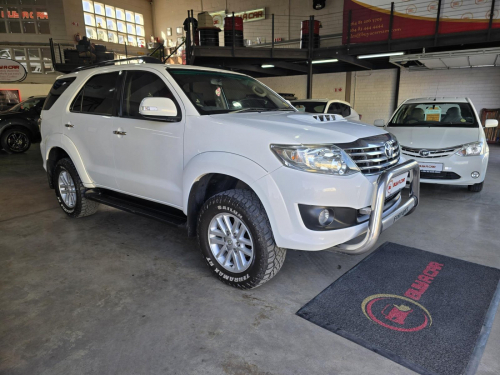 Toyota Toyota Fortuner 2.5D-4D 2X4 5MT in Namibia