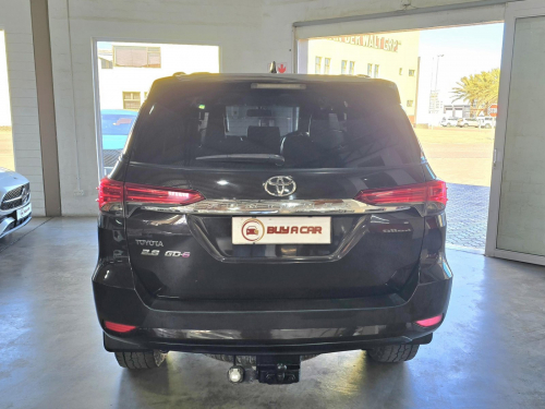 Toyota Fortuner 2.8 GD-6  A/T R/B in Namibia