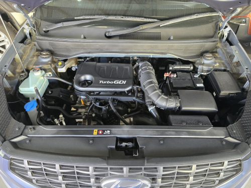 Hyundai Hyundai VENUE 1.0T Tgdi Motion DCT in Namibia