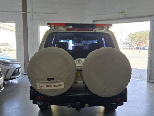Toyota Land Cruiser 4.5 EFI 100 Series in Namibia