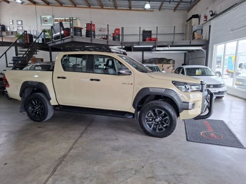 Pre-owned Toyota Hilux Legend 4x4 2.8 GD6 4x4 for sale in 