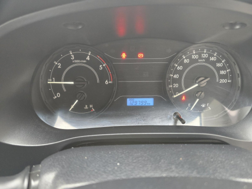 Toyota Hilux SC 2.4 GD S A/C 5MT in Namibia